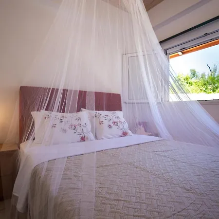 Zante Sunny Mountain Feriehus *